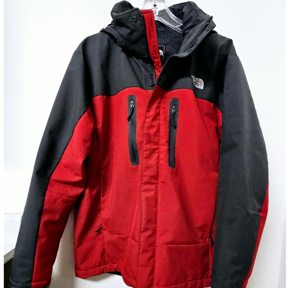 THE NORTH FACE - Men's Red and Charcoal Gray Ski Jacket Weather-Resistant